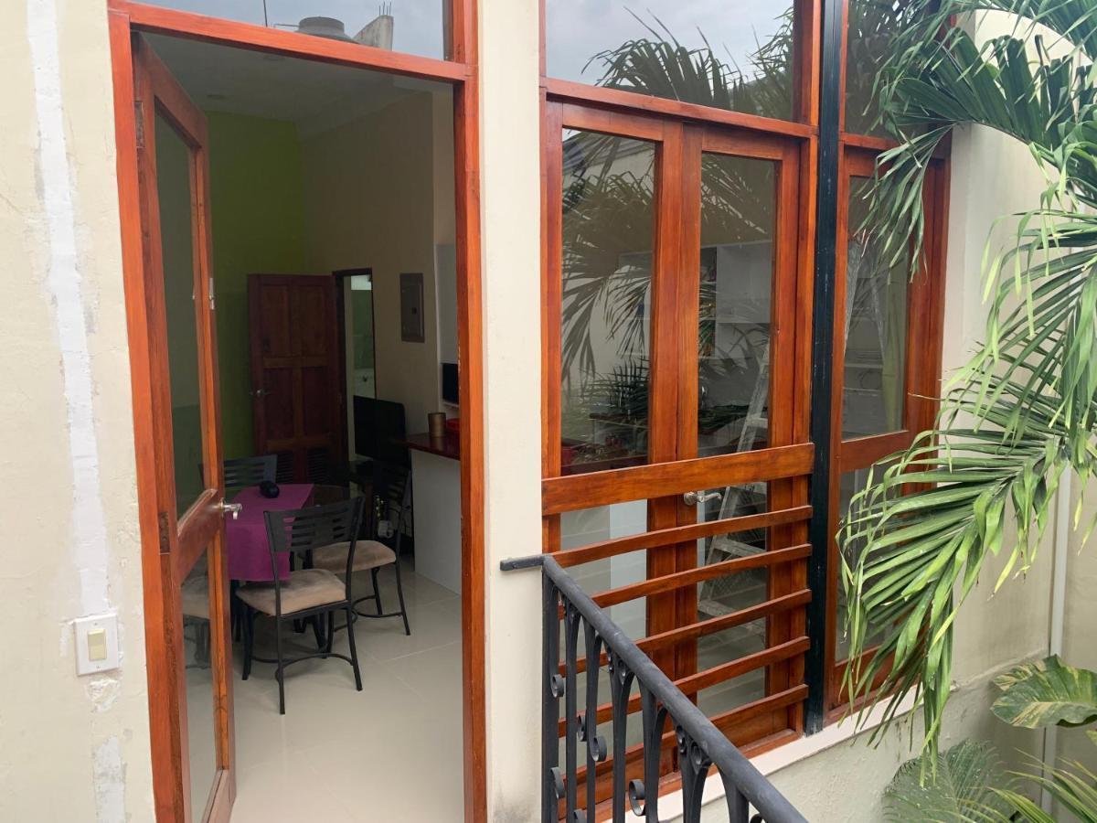 Apartamentos Casa Amarilla Granada  Kültér fotó