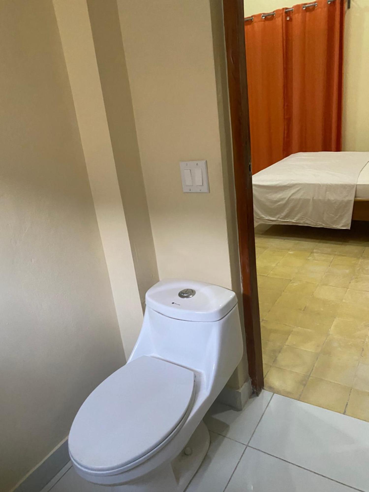 Apartamentos Casa Amarilla Granada  Kültér fotó
