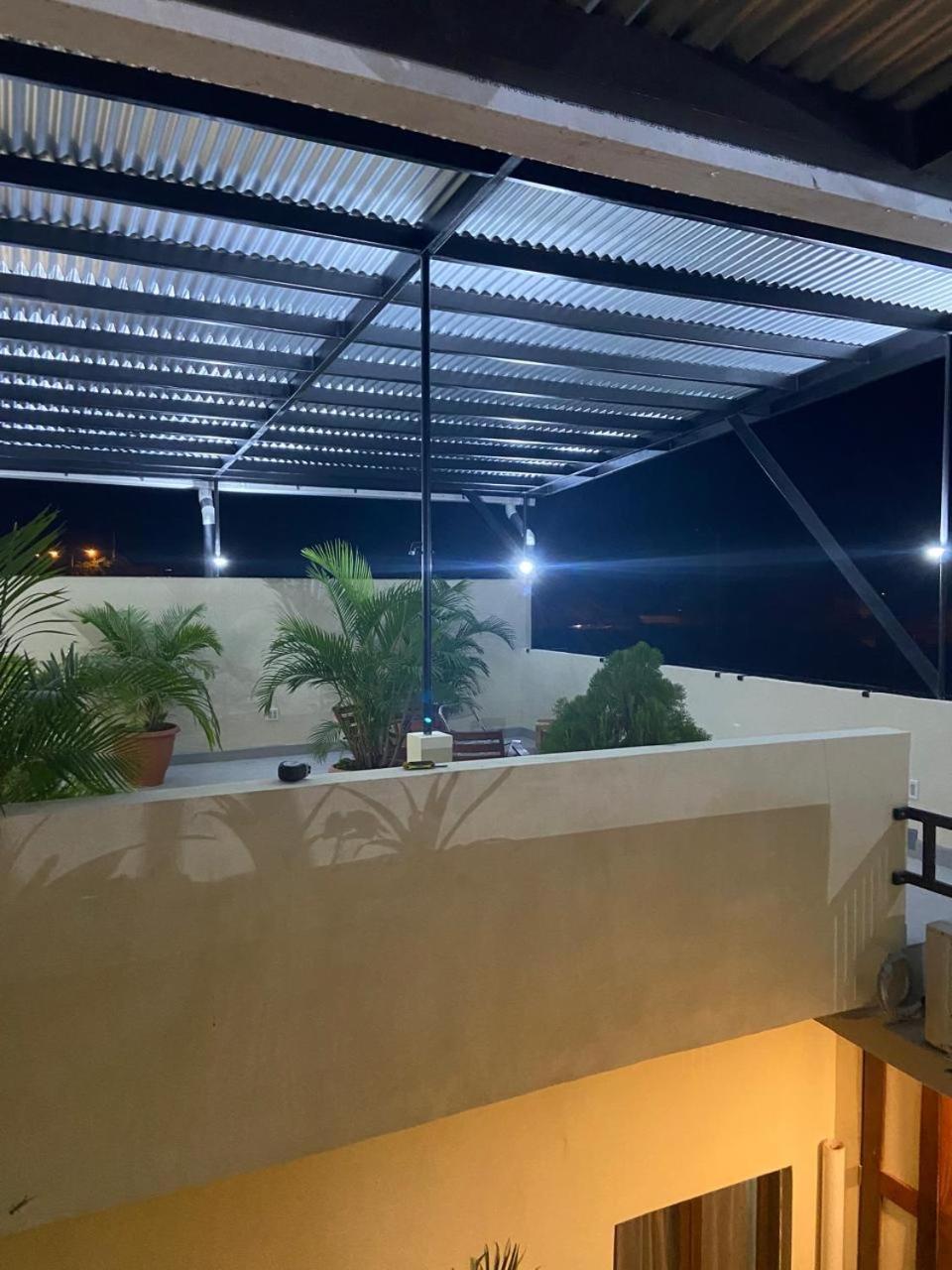 Apartamentos Casa Amarilla Granada  Kültér fotó