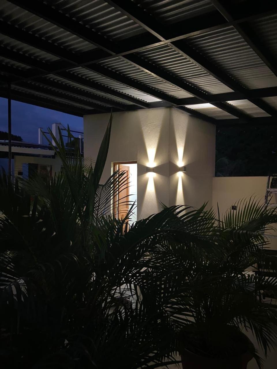 Apartamentos Casa Amarilla Granada  Kültér fotó