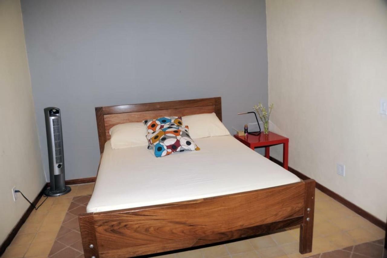 Apartamentos Casa Amarilla Granada  Kültér fotó